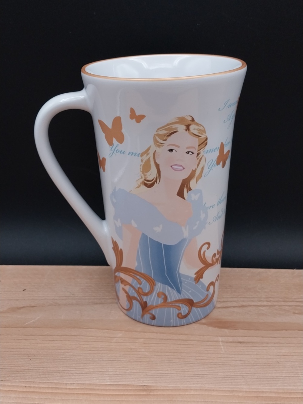 Disney Original 2015 Lily James 16oz Cinderella Live Action Film latte Mug